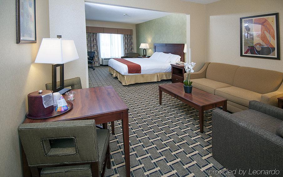 Holiday Inn Express Hotel & Suites Youngstown North-Warren/Niles By Ihg Стая снимка