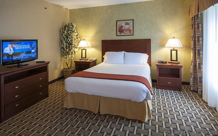 Holiday Inn Express Hotel & Suites Youngstown North-Warren/Niles By Ihg Стая снимка