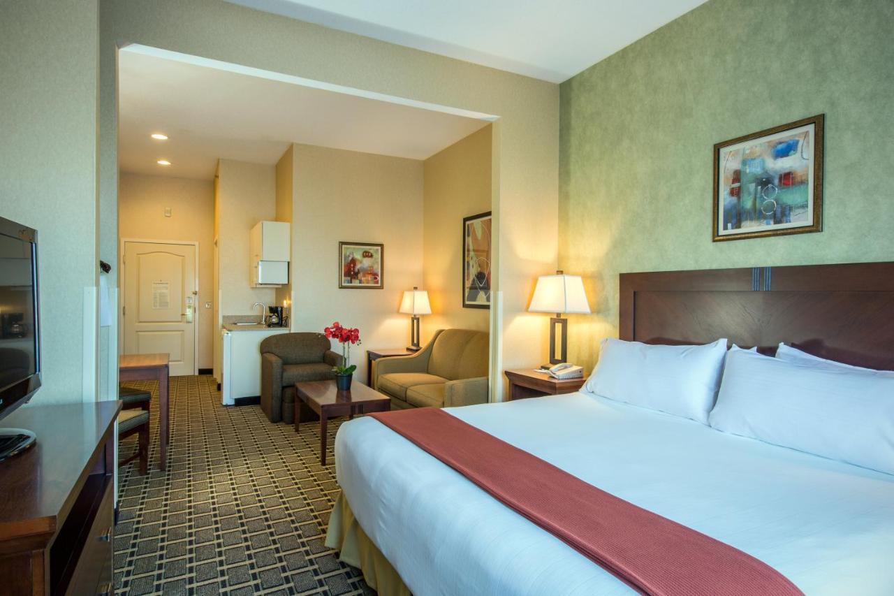 Holiday Inn Express Hotel & Suites Youngstown North-Warren/Niles By Ihg Екстериор снимка