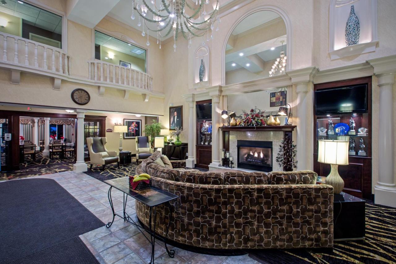Holiday Inn Express Hotel & Suites Youngstown North-Warren/Niles By Ihg Екстериор снимка